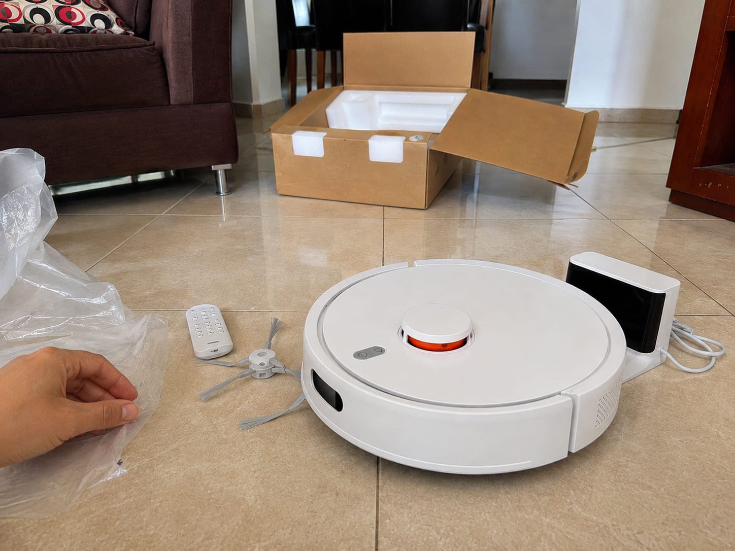 Robot Aspirador X9 Turbo Pro recién desempacado